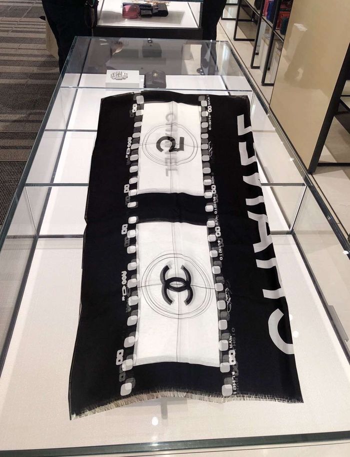 Chanel Scarf CHS00074