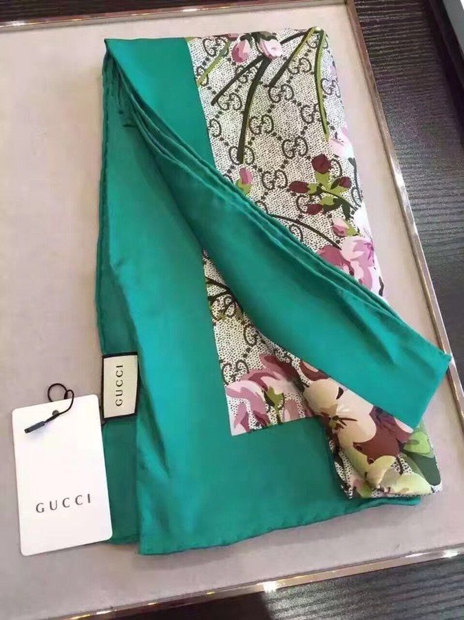 Gucci Scarf GUS00053