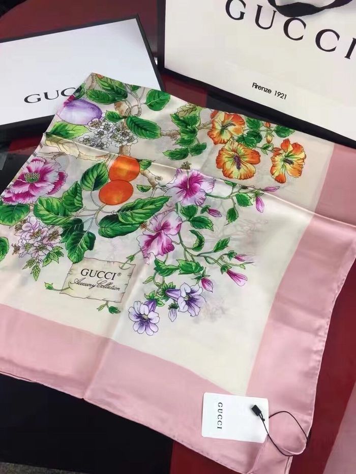 Gucci Scarf GUS00054