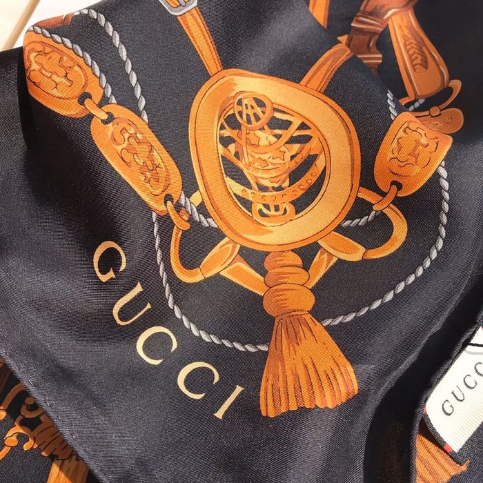 Gucci Scarf GUS00063