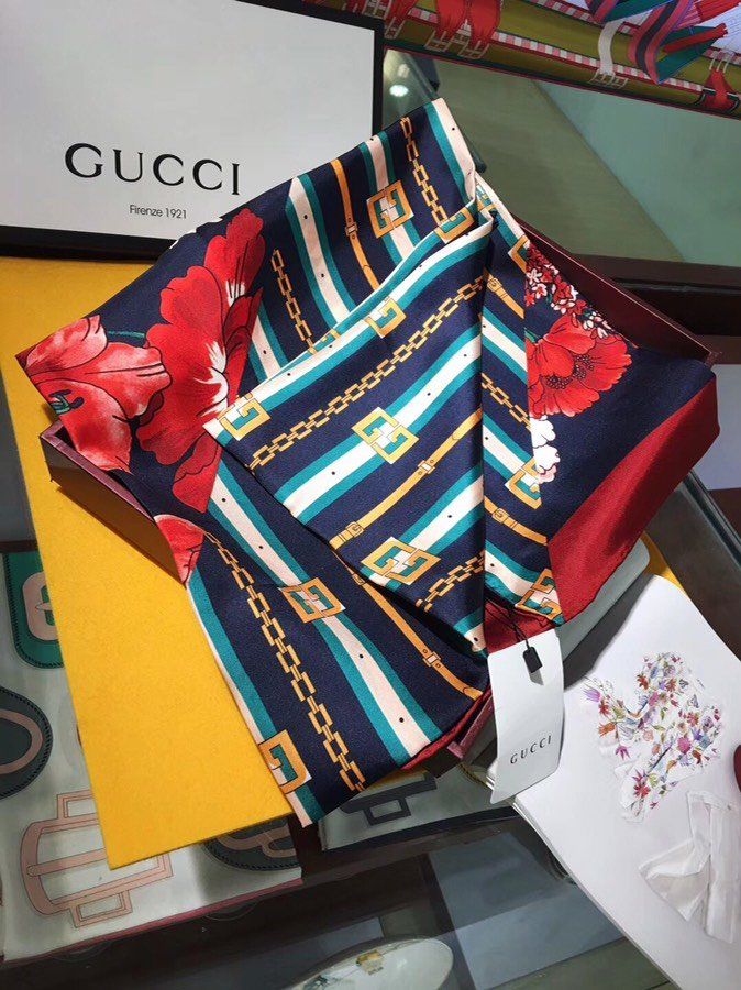 Gucci Scarf GUS00087