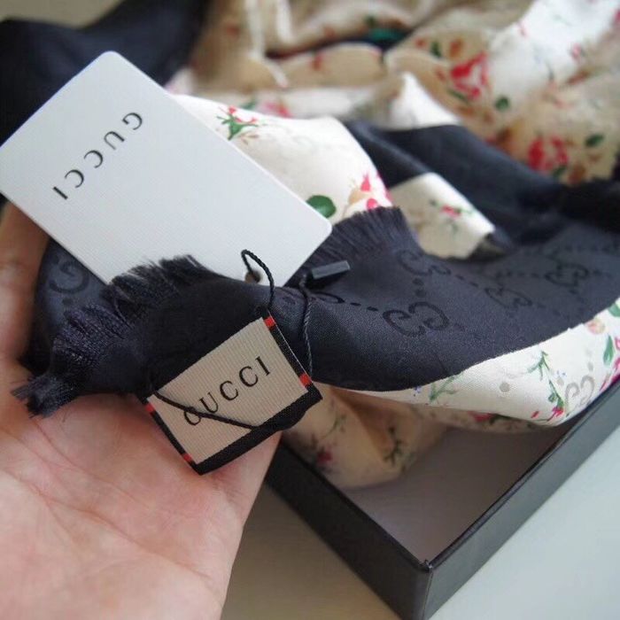 Gucci Scarf GUS00100