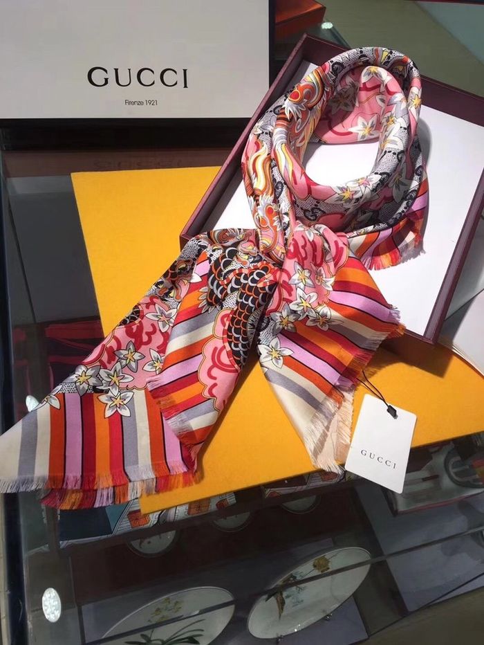 Gucci Scarf GUS00106