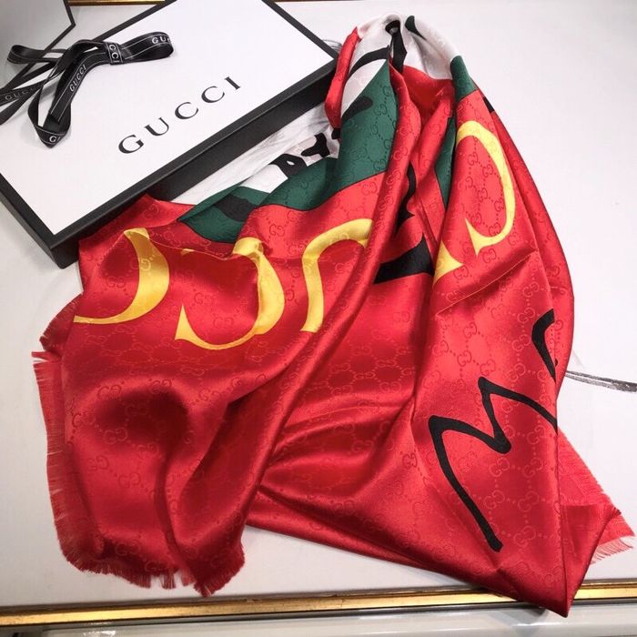 Gucci Scarf GUS00110