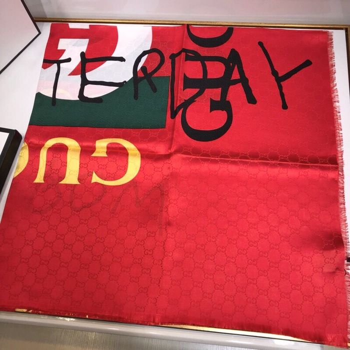 Gucci Scarf GUS00110