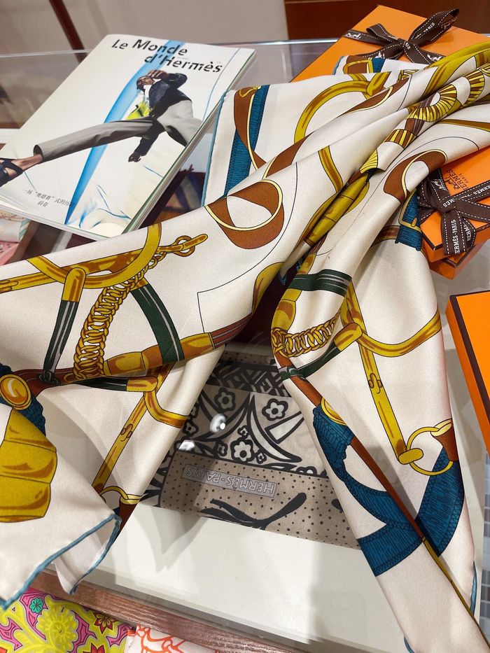 Hermes Scarf HMS00147