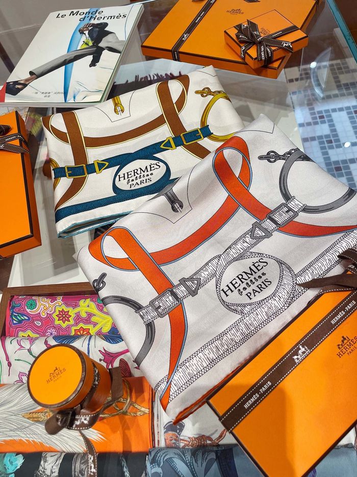 Hermes Scarf HMS00148