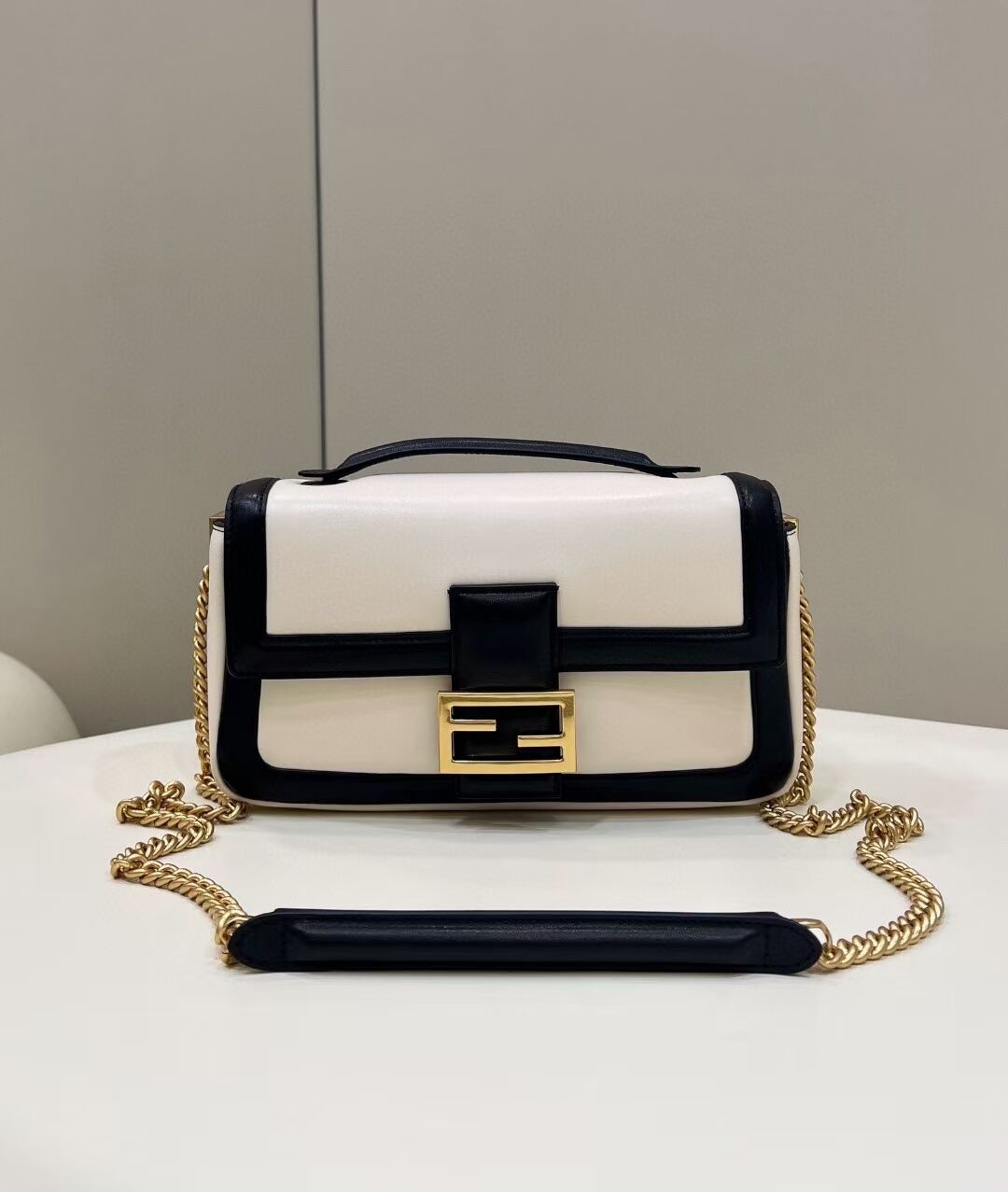 Fendi Baguette Sheepskin bag 8BR6550 Cream & black