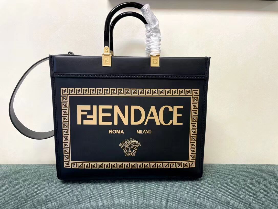 Fendi Sunshine Medium Fendace Printed black leather Logo shopper 8BH386A