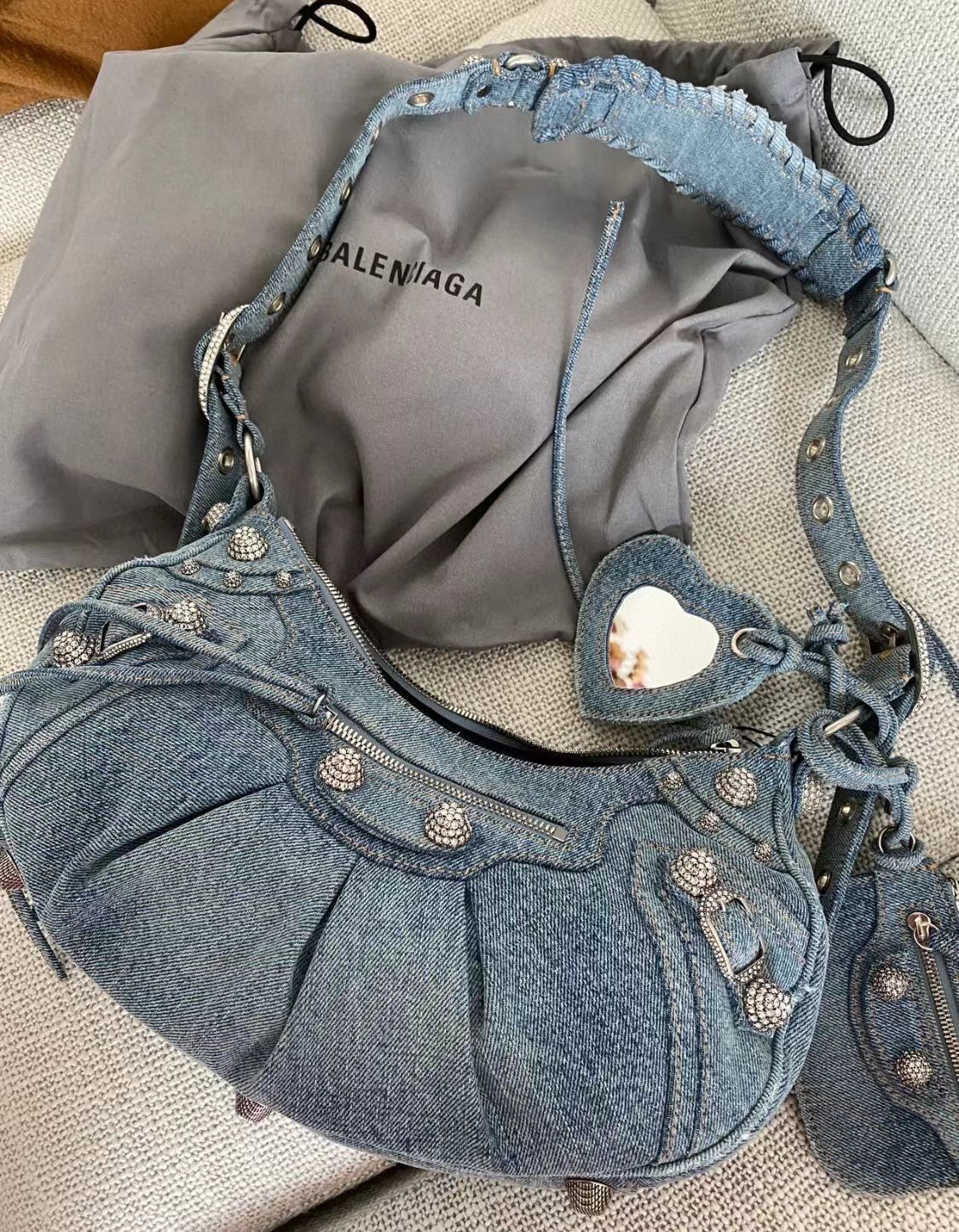 Balenciaga WOMENS LE CAGOLE MEDIUM SHOULDER BAG 27541 Denim