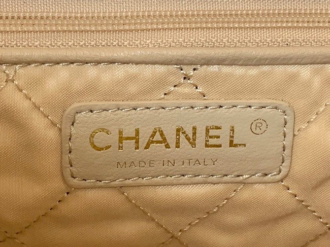 CHANEL 22 HANDBAG Shiny Calfskin & Gold-Tone Metal AS3262 white&gold