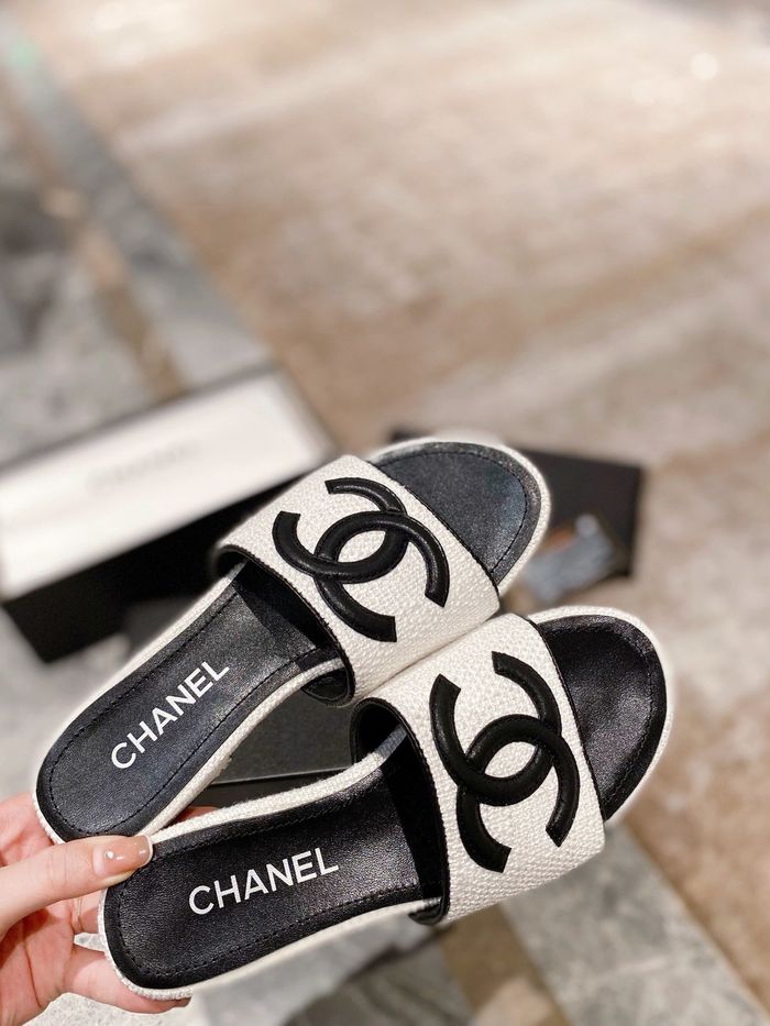 Chanel Shoes CHS00207 Heel 2CM