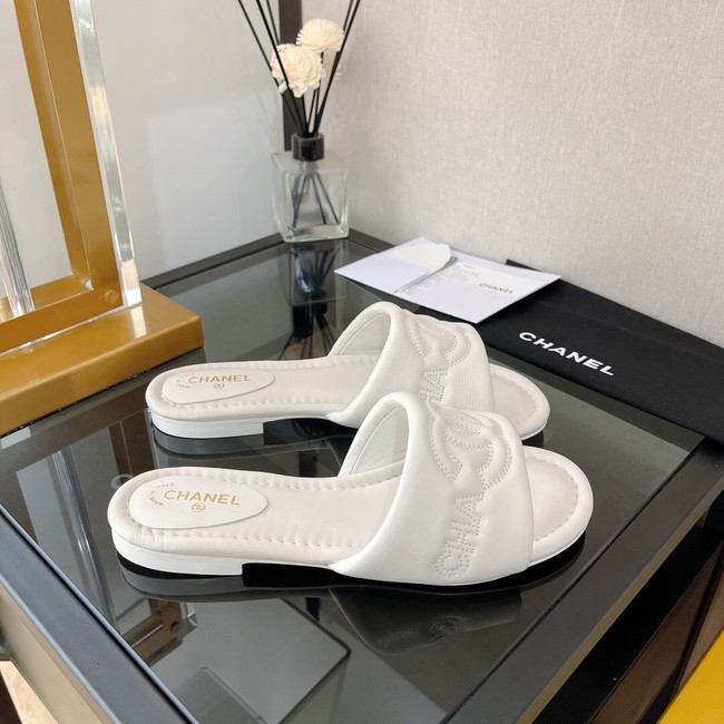 Chanel slipper 61801-1