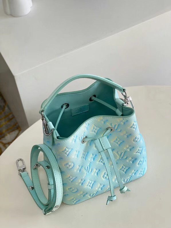 Louis Vuitton NEONOE BB M46269 green