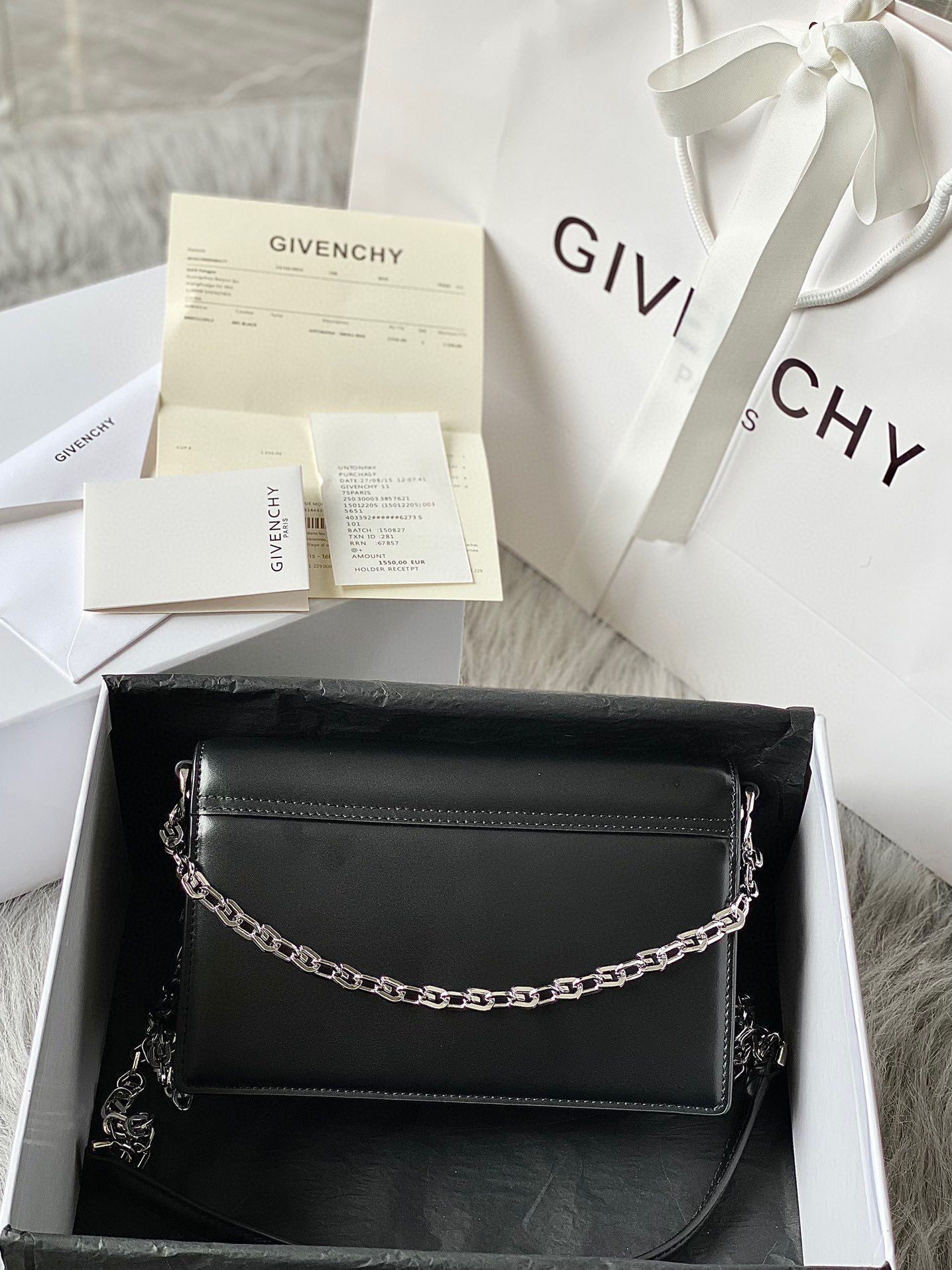 GIVENCHY Original Leather Chain Shoulder Bag 1864