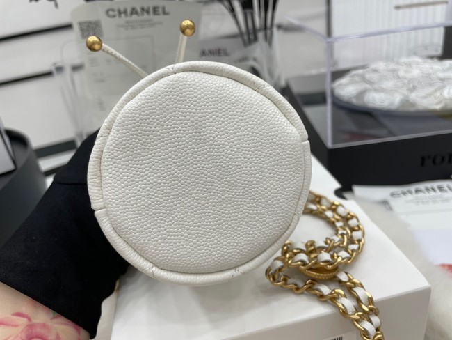 Chanel Drawstring Bag & Gold Metal A68081 white