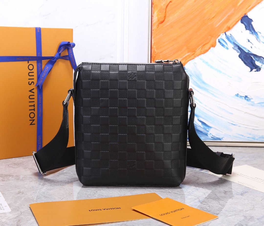 Louis Vuitton Discovery Messenger PPM N40122 Black