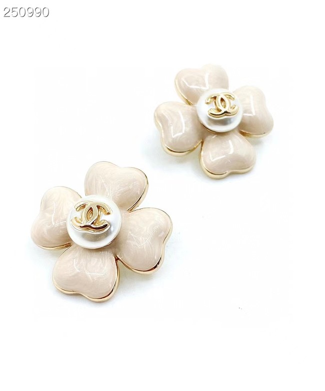 Chanel Earrings CE8802