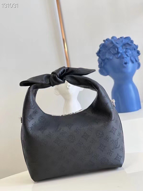 Louis Vuitton WHY KNOT PM M20700 black