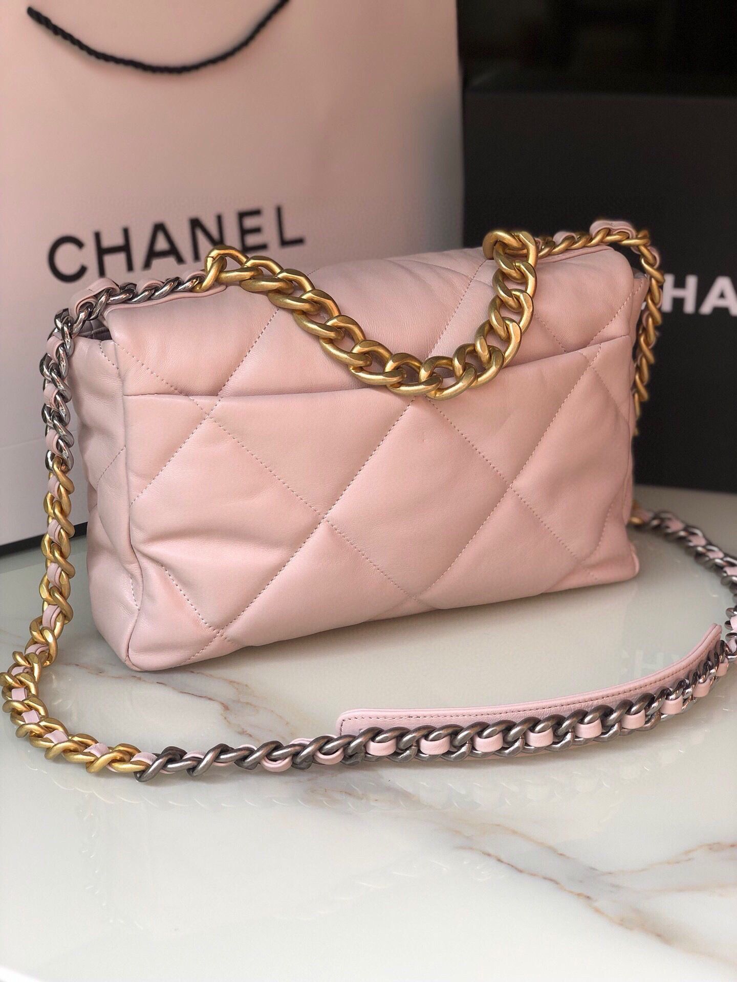 CHANEL Original Lambskin 19 Flap Bag AS1160 AS1161 light Pink