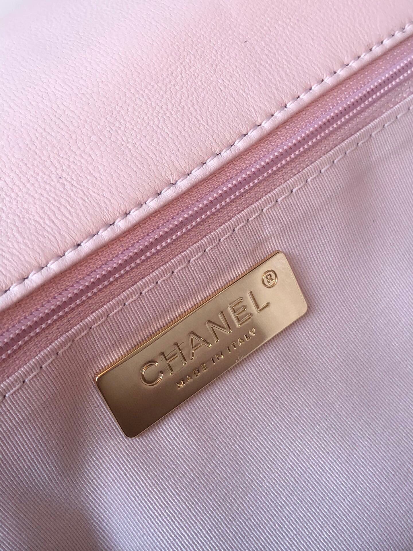 CHANEL Original Lambskin 19 Flap Bag AS1160 AS1161 light Pink