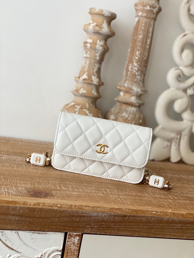 Chanel CLUTCH WITH CHAIN AP2929 white