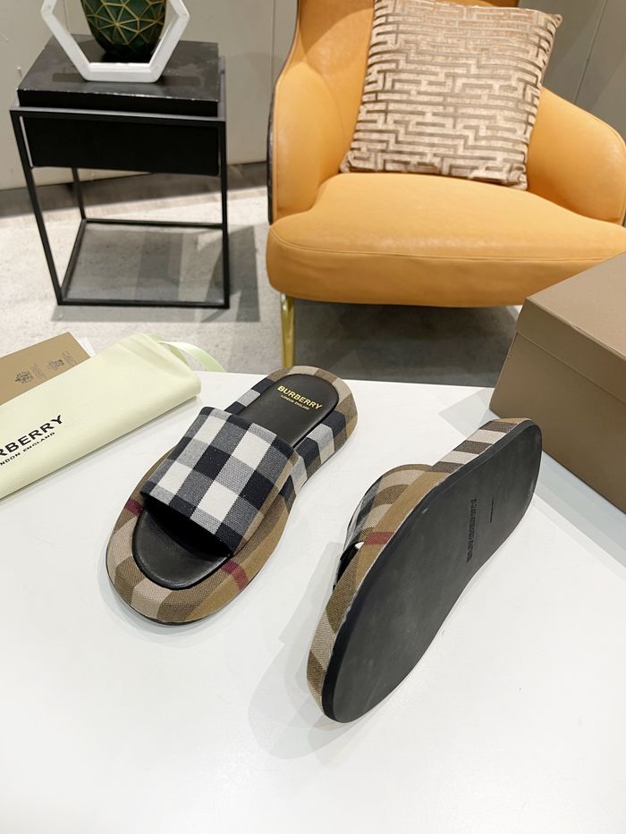 Burberry Shoes BBS00004