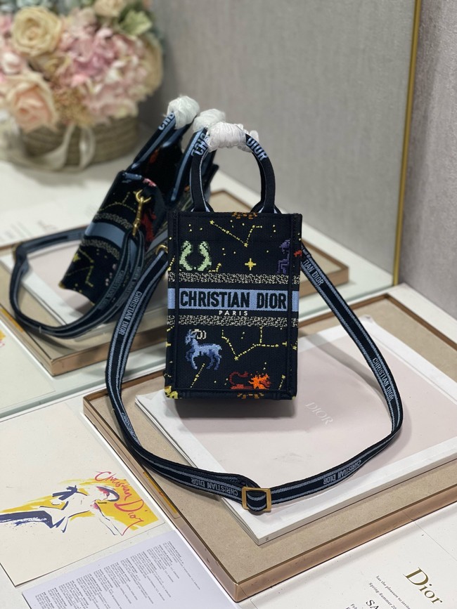 DIOR SMALL BOBBY BAG Embroidery C9002-5