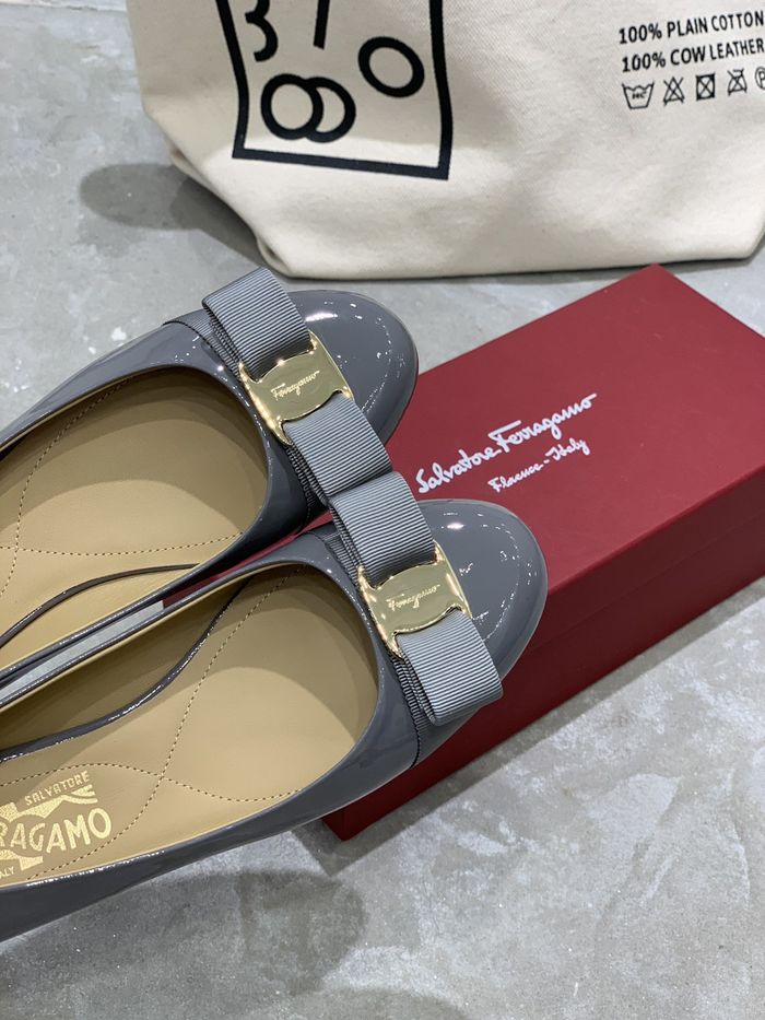 Ferragamo Shoes FMS00035