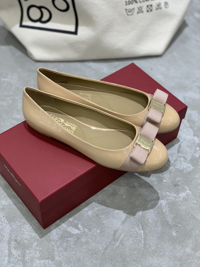 Ferragamo Shoes FMS00037