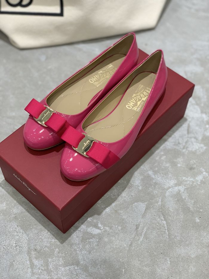 Ferragamo Shoes FMS00038