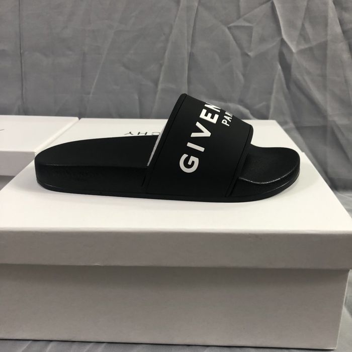 Givenchy Couple Shoes GHS00011