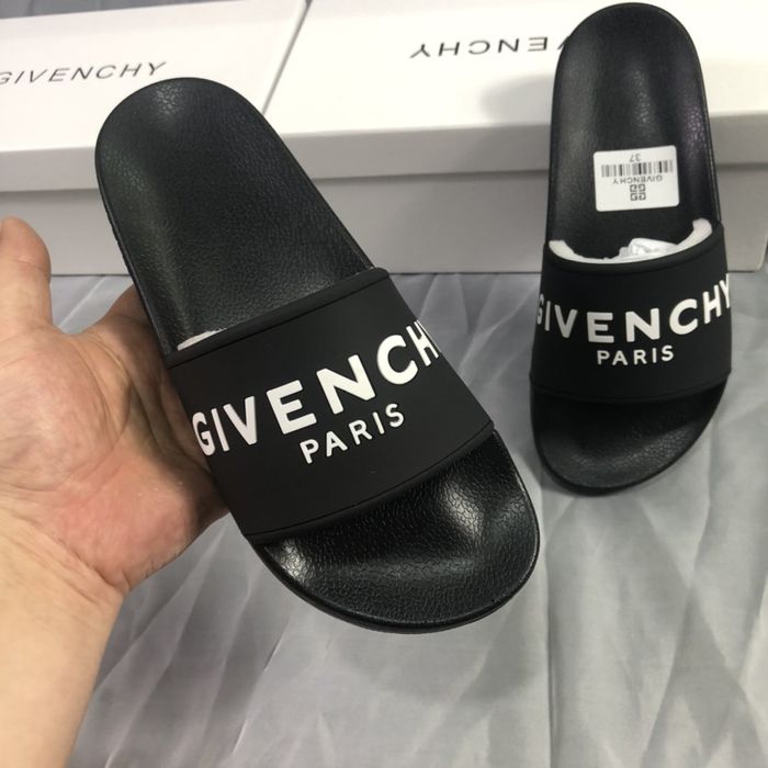 Givenchy Couple Shoes GHS00011