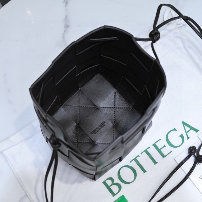 Bottega Veneta Small Cassette Bucket Bag 680218 black