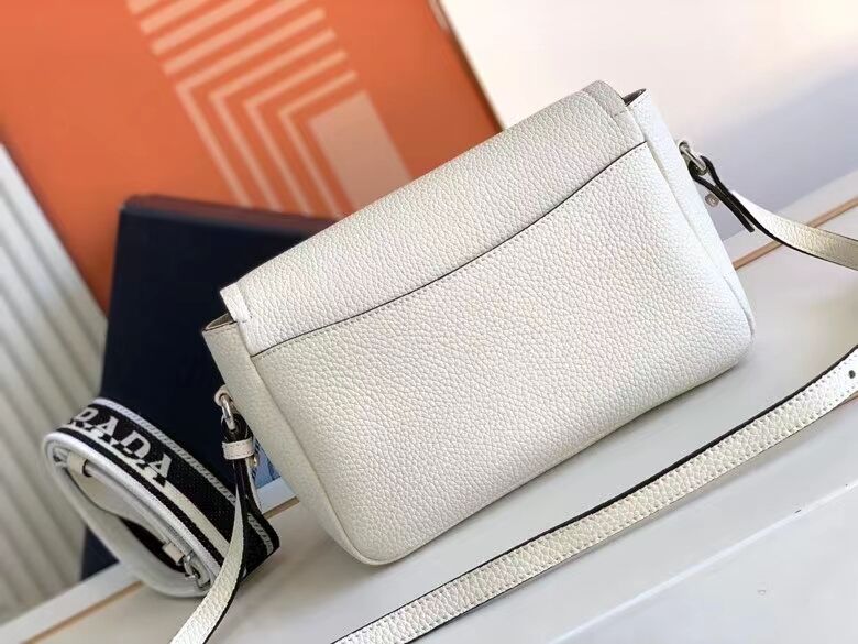 Prada Leather bag with shoulder strap 1DB443 white