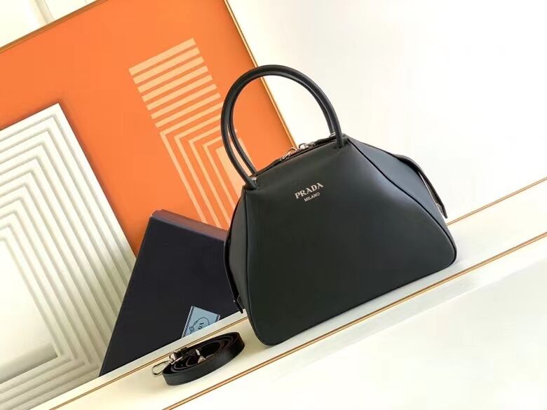 Prada Small leather Supernova handbag 1BA366 black