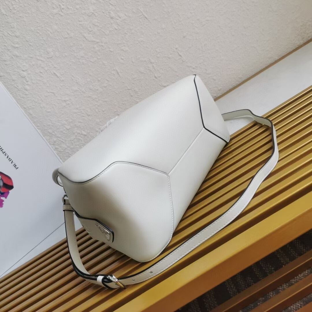 Prada leather tote bag 1BD665 white