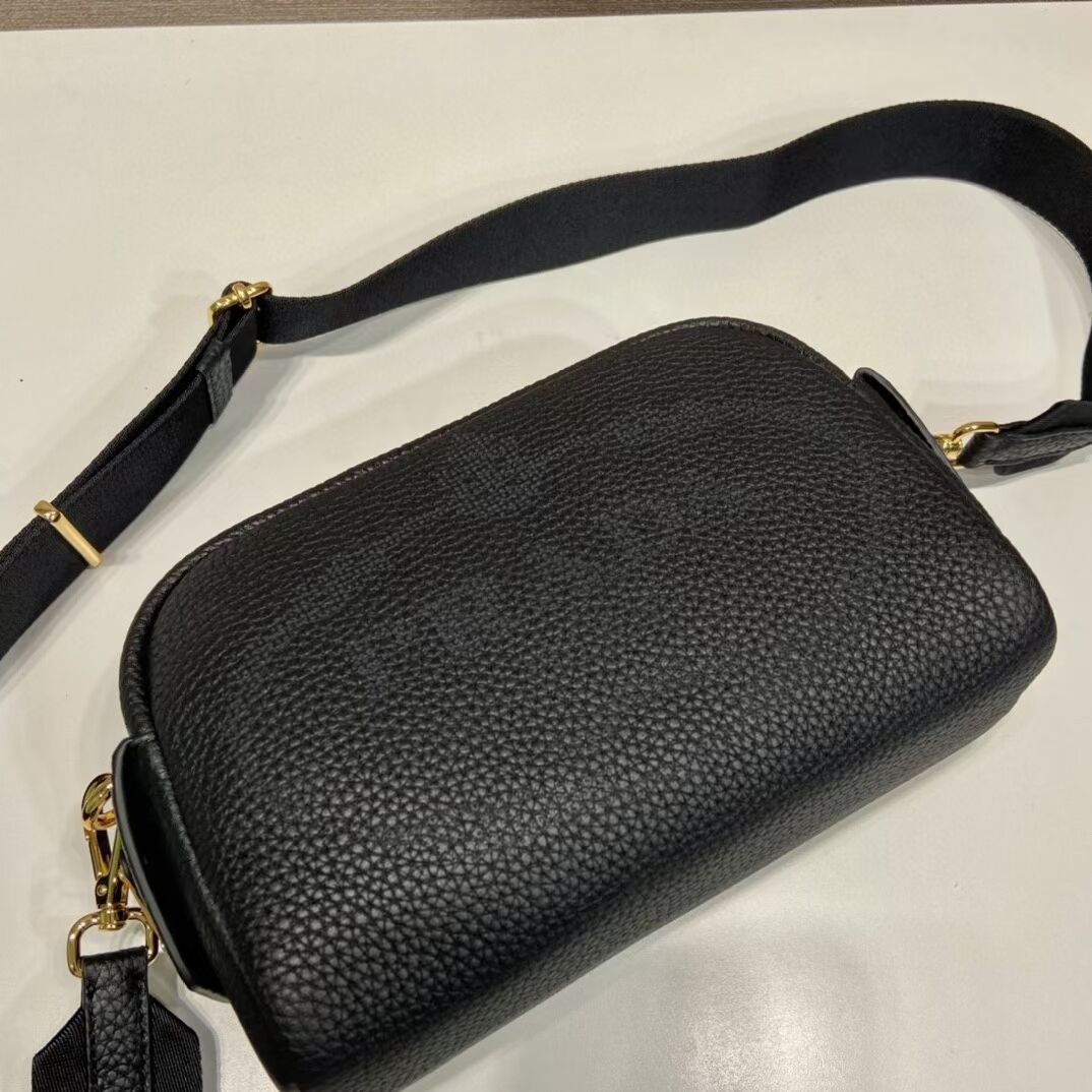 Prada Leather bag with shoulder strap 1DH781 black