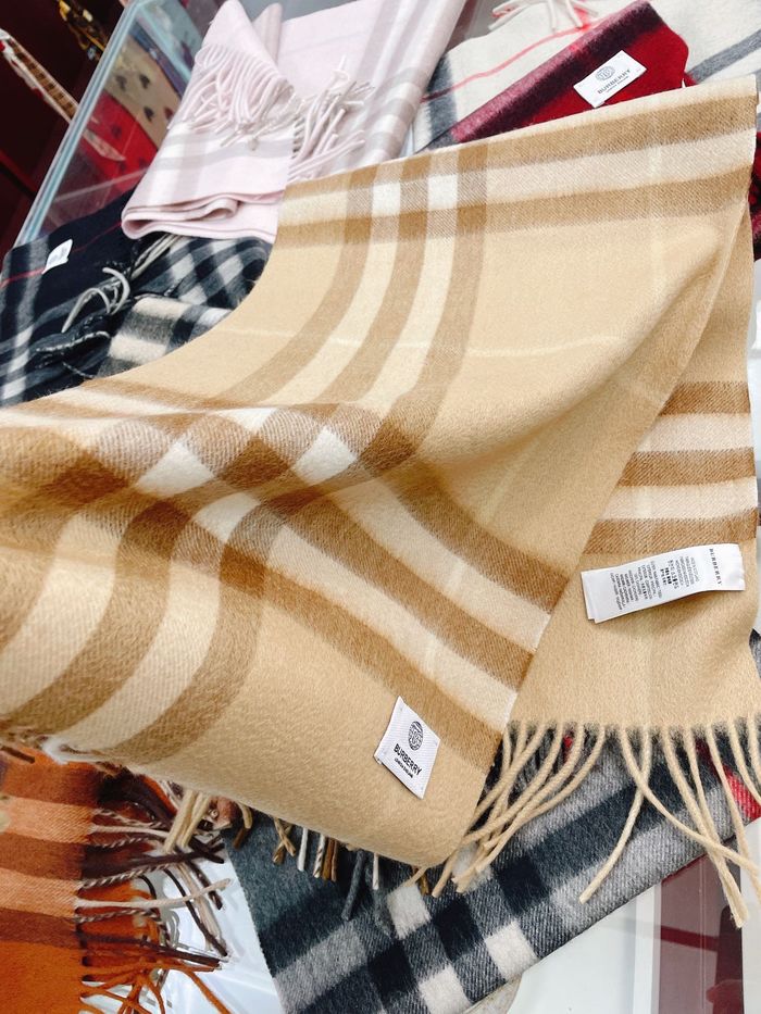 Burberry Scarf BBC00012