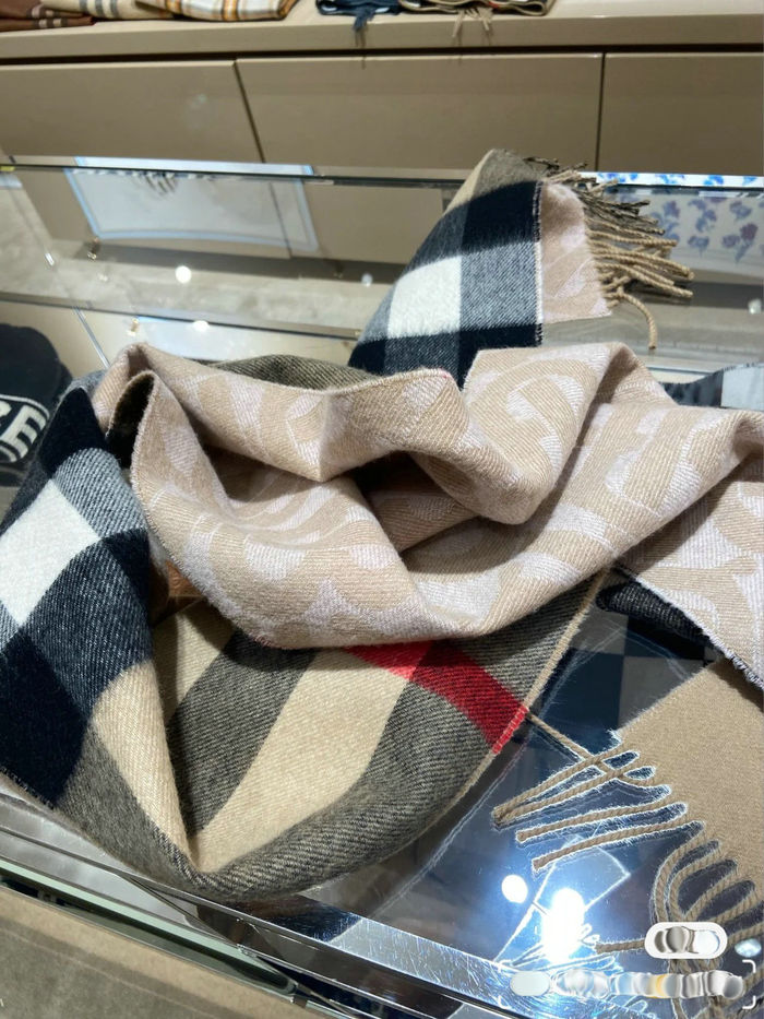 Burberry Scarf BBC00028