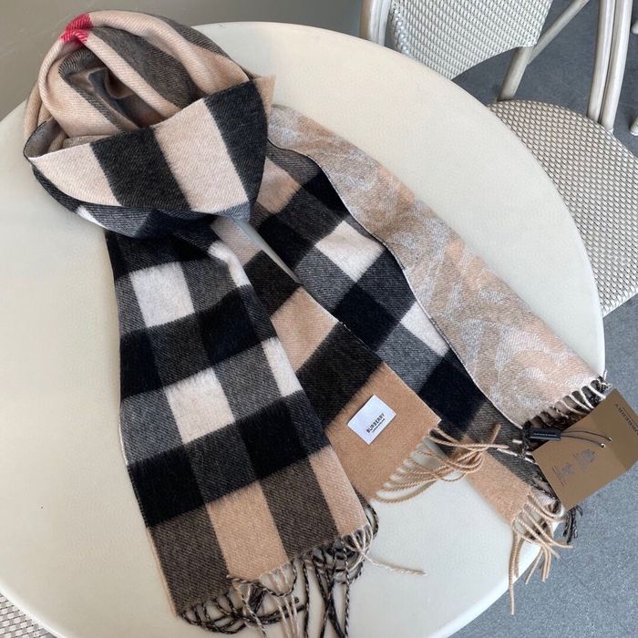 Burberry Scarf BBC00028