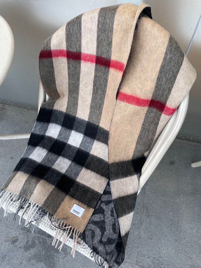 Burberry Scarf BBC00029