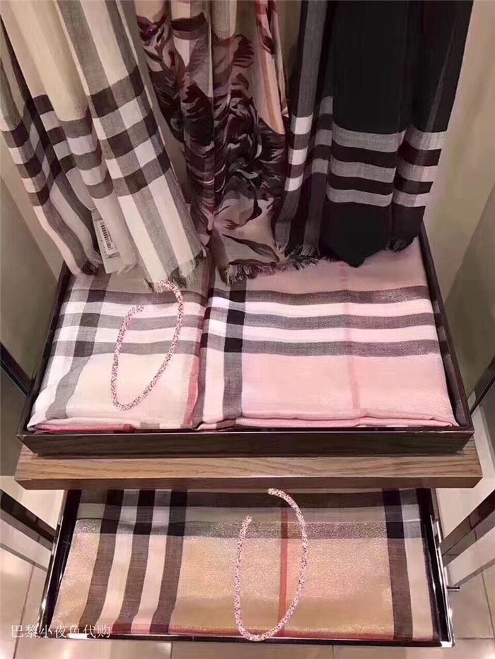 Burberry Scarf BBC00047