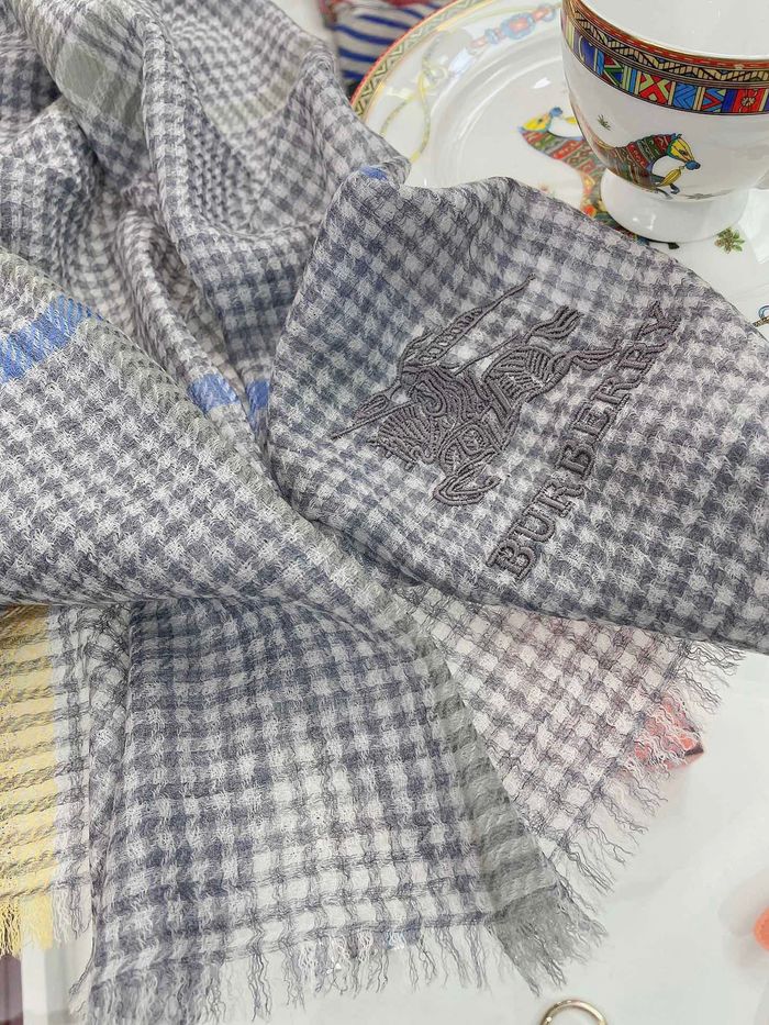 Burberry Scarf BBC00074