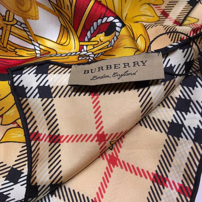 Burberry Scarf BBC00087