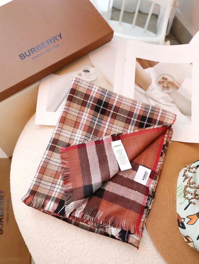 Burberry Scarf BBC00102