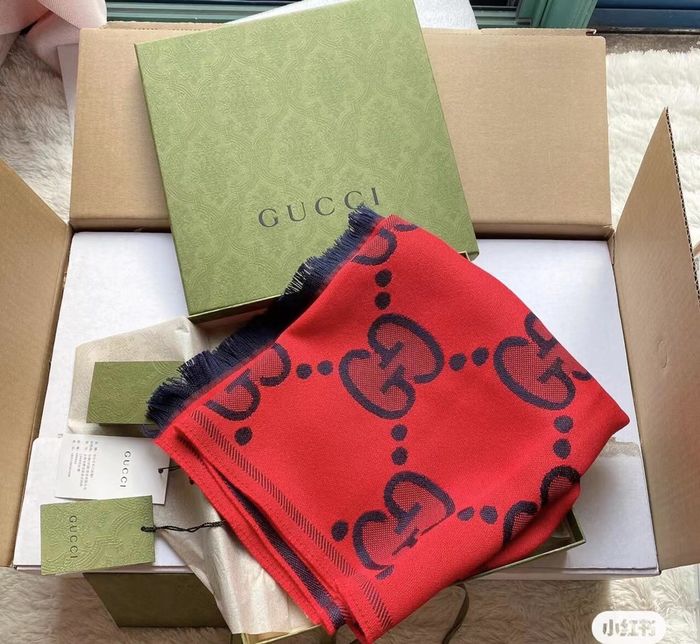 Gucci Scarf GUC00017