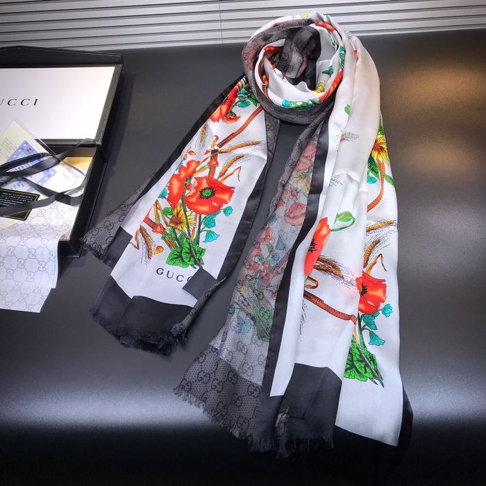 Gucci Scarf GUC00032