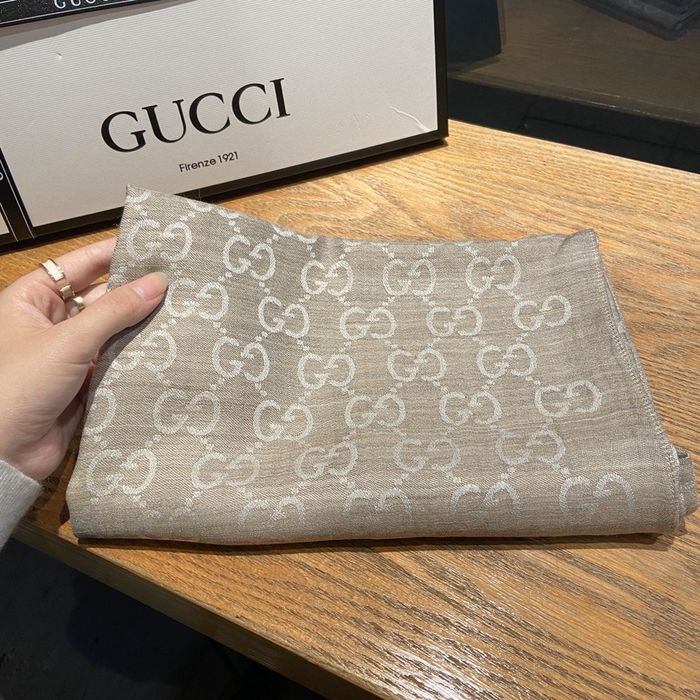 Gucci Scarf GUC00036