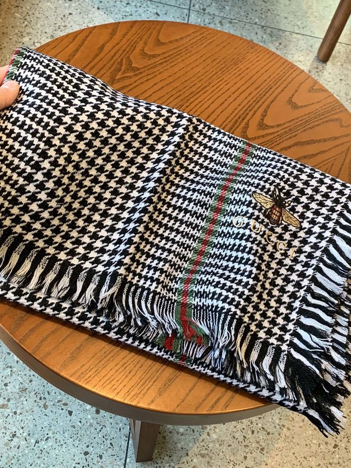 Gucci Scarf GUC00040